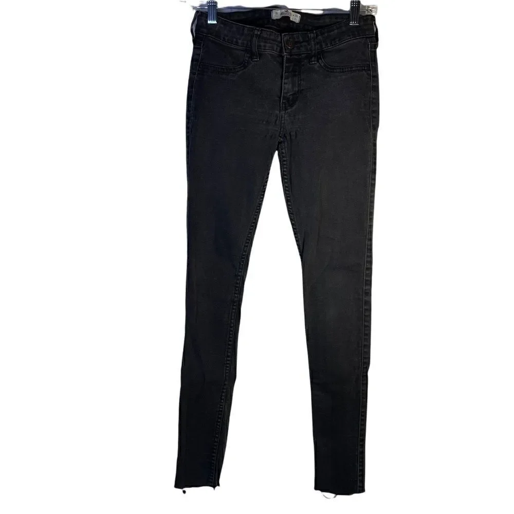 FADED black Zara jeans (0178)